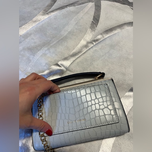 Cream wallet on chain - Picture 6 of 7